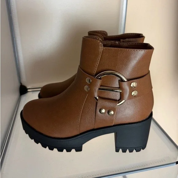 Forever Link Women's Brown Chunky Heel Combat Ankle Boots Size 6 New - Picture 3 of 7
